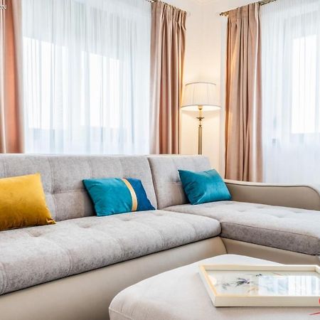 Apartament Ghimbav_Rk Eksteriør billede